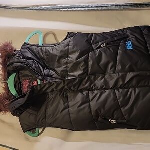 Billabong Black Puffer Vest with Faux Fur Hood